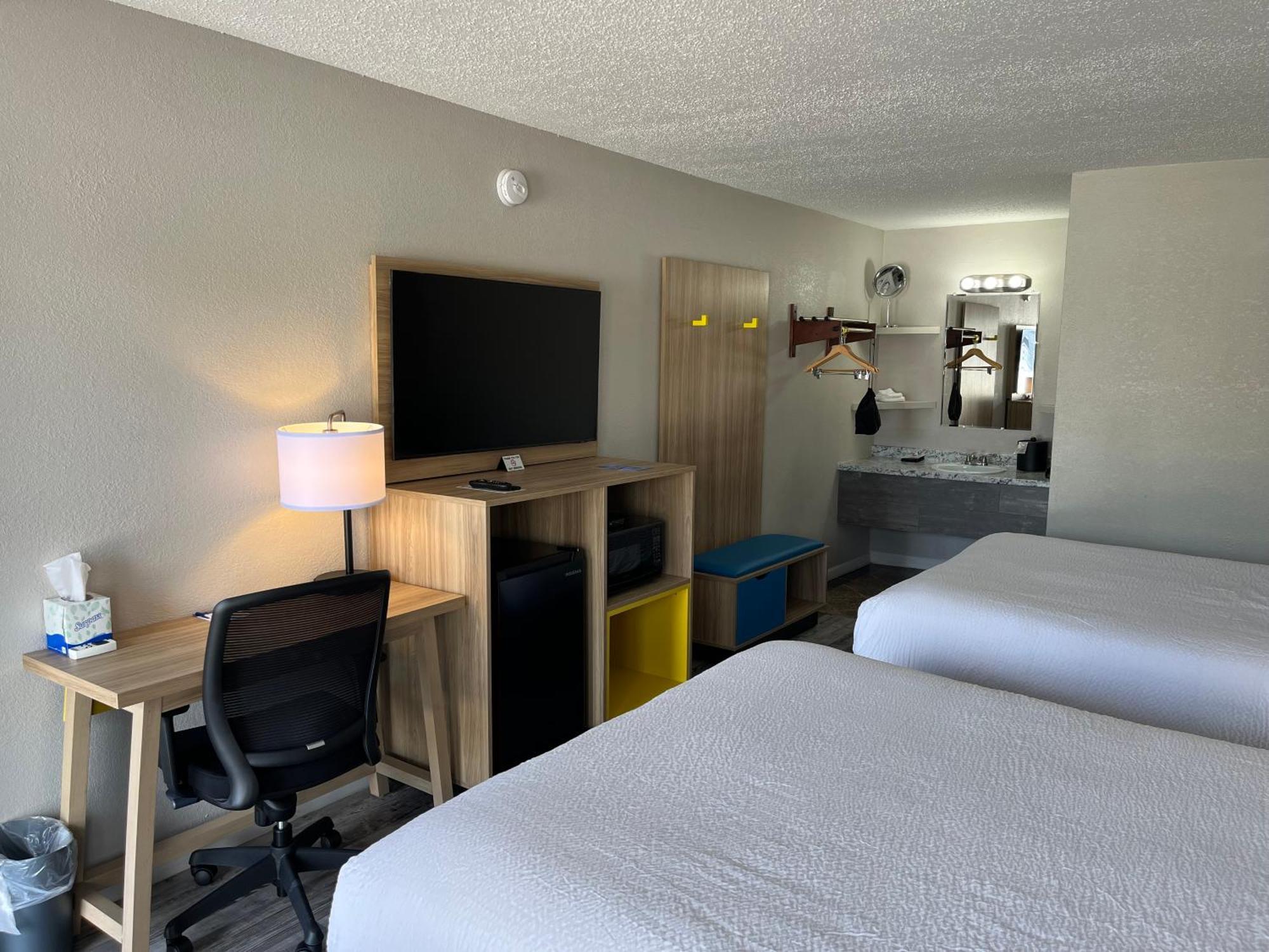 Days Inn By Wyndham Branson Ozarks 外观 照片